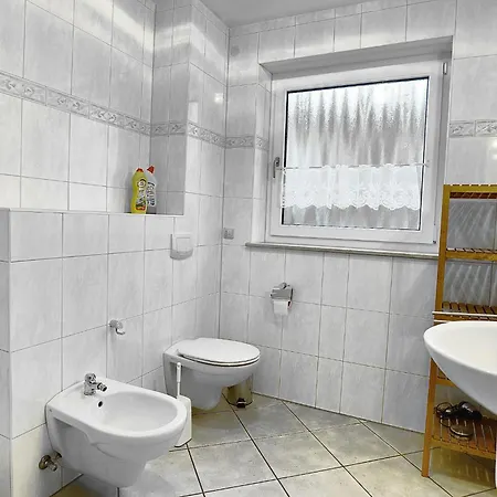 Hirschberger, Christian, Fw 1 Apartment